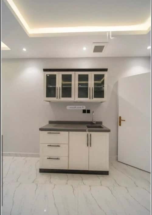 1 bedroom apartment in Ad Dhubbat 8