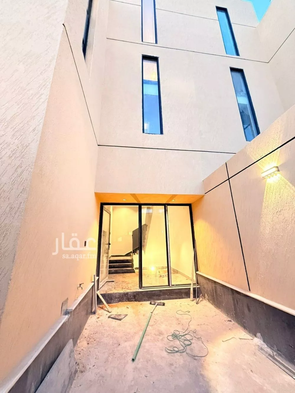 3 bedroom floor in As Suwaidi 11