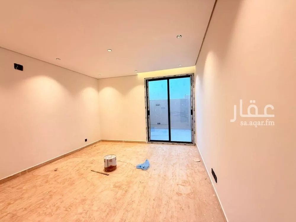 3 bedroom floor in As Suwaidi 20