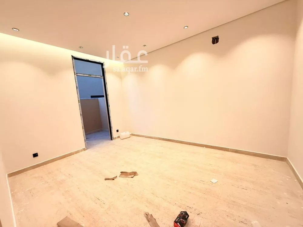3 bedroom floor in As Suwaidi 4