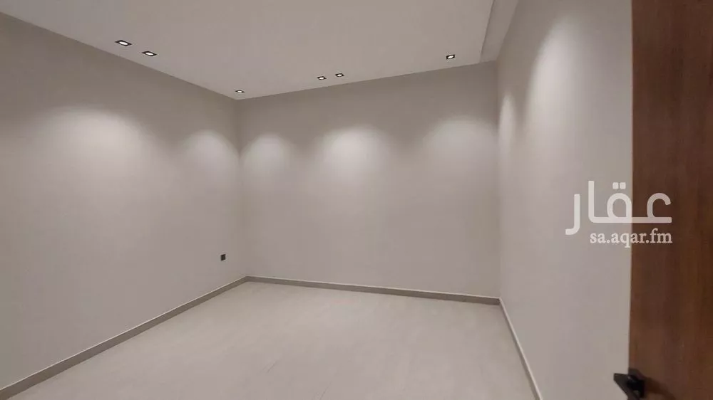 3 bedroom floor in Okaz 3