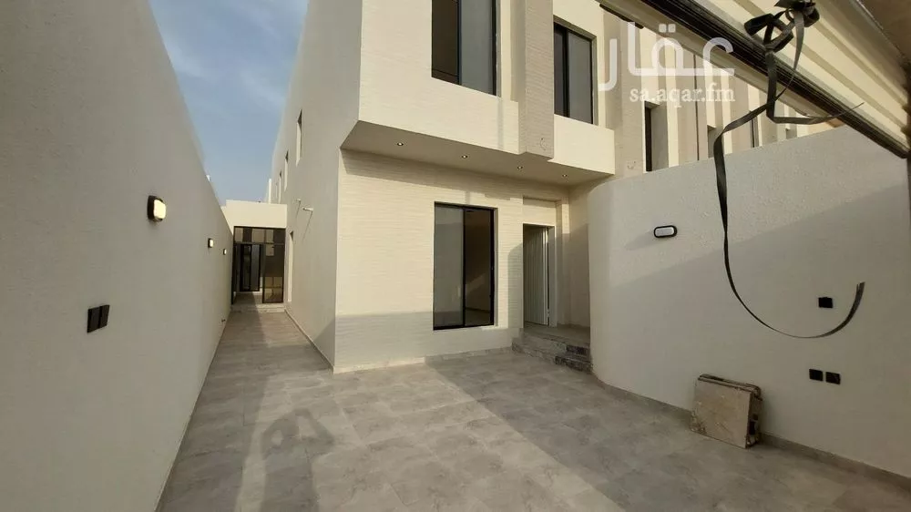 3 bedroom floor in Okaz 4