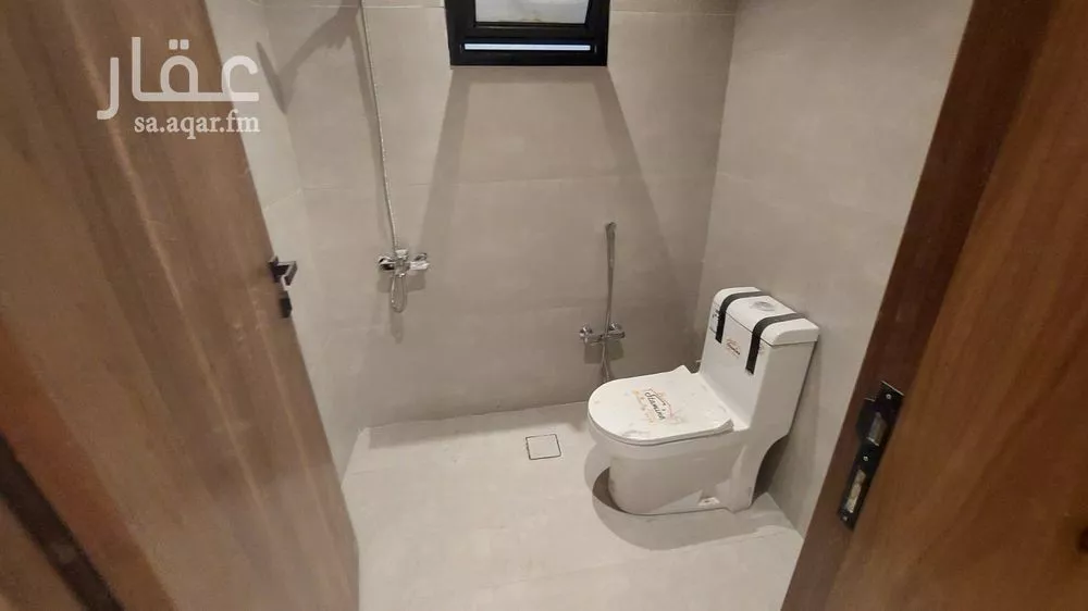 3 bedroom floor in Okaz 5