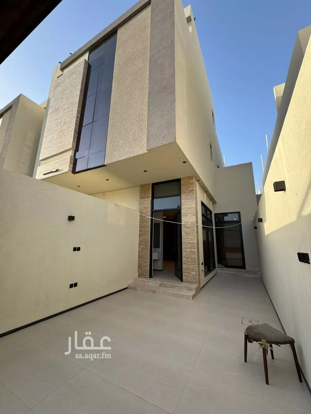 دور 3 غرف في العارض 8