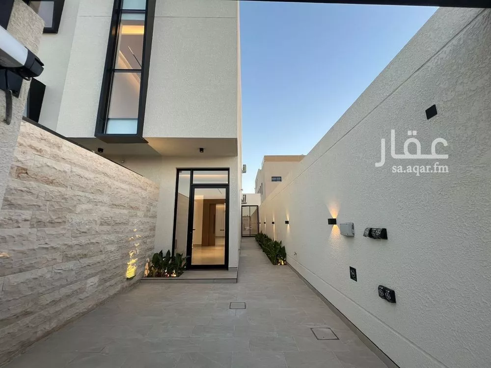دور 3 غرف في العارض 11