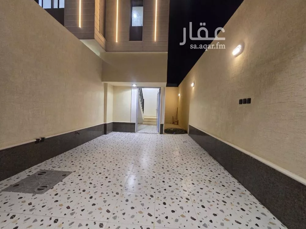 8 bedroom floor in Okaz 2