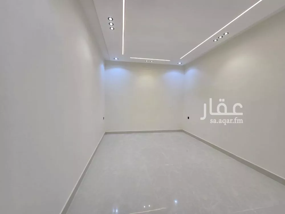 8 bedroom floor in Okaz 10