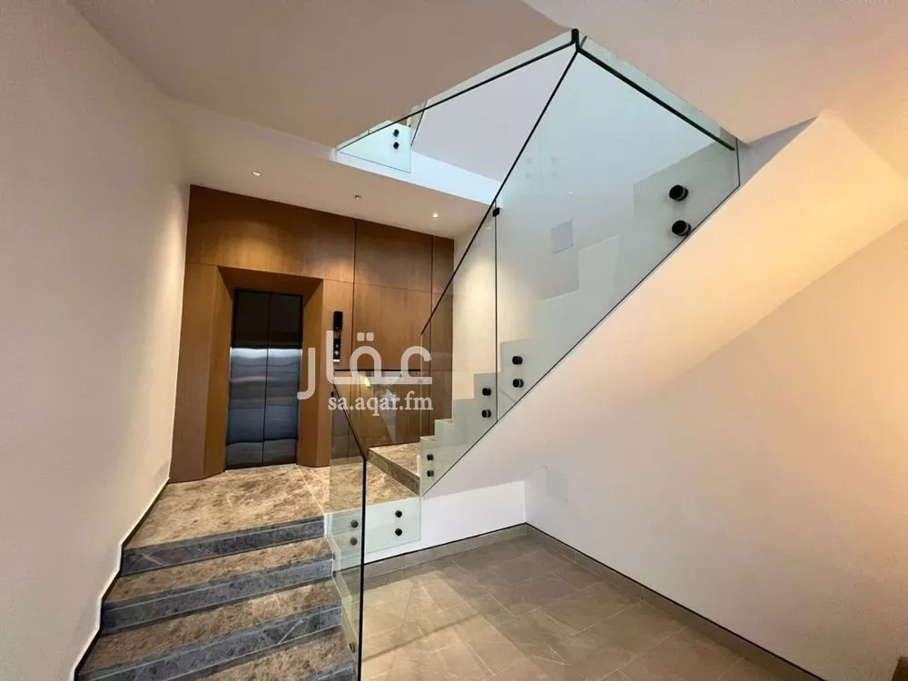 5 bedroom floor in Al Aridh 17