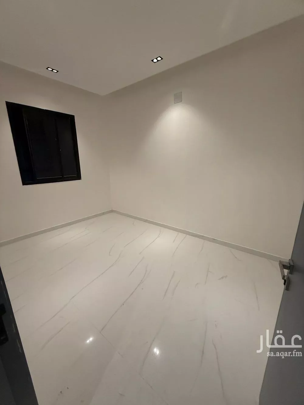 دور 5 غرف في عكاظ 6