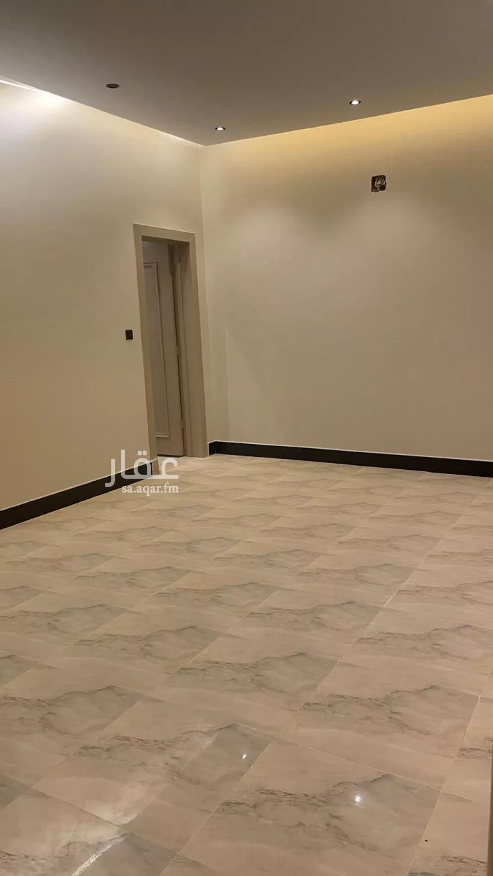 6 bedroom floor in Dahiat Namar 4