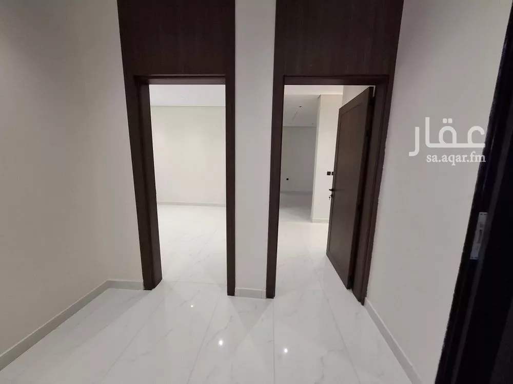 5 bedroom floor in Al Janadriyah 15