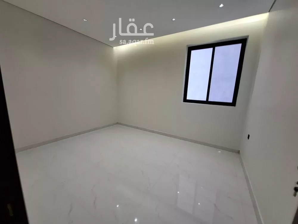 5 bedroom floor in Al Janadriyah 8