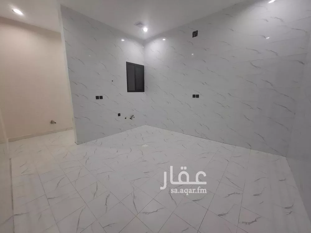 4 bedroom floor in Al Qadisiyah 4