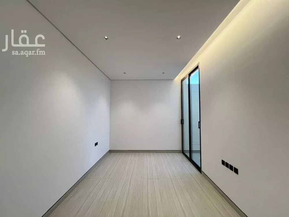 4 bedroom floor in Al Aridh 14