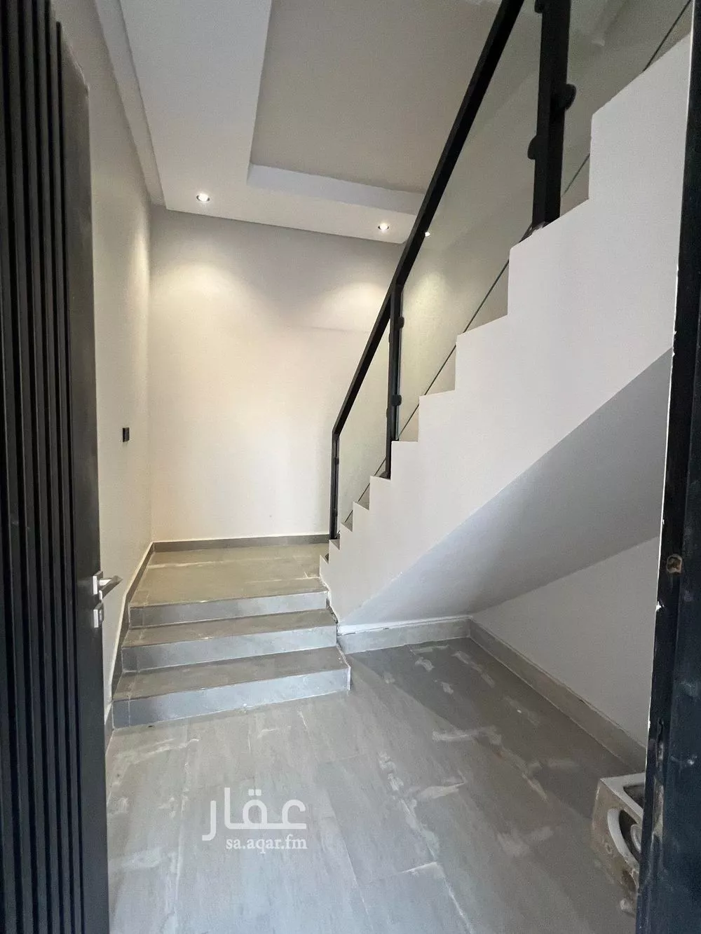 4 bedroom floor in Tuwaiq 2