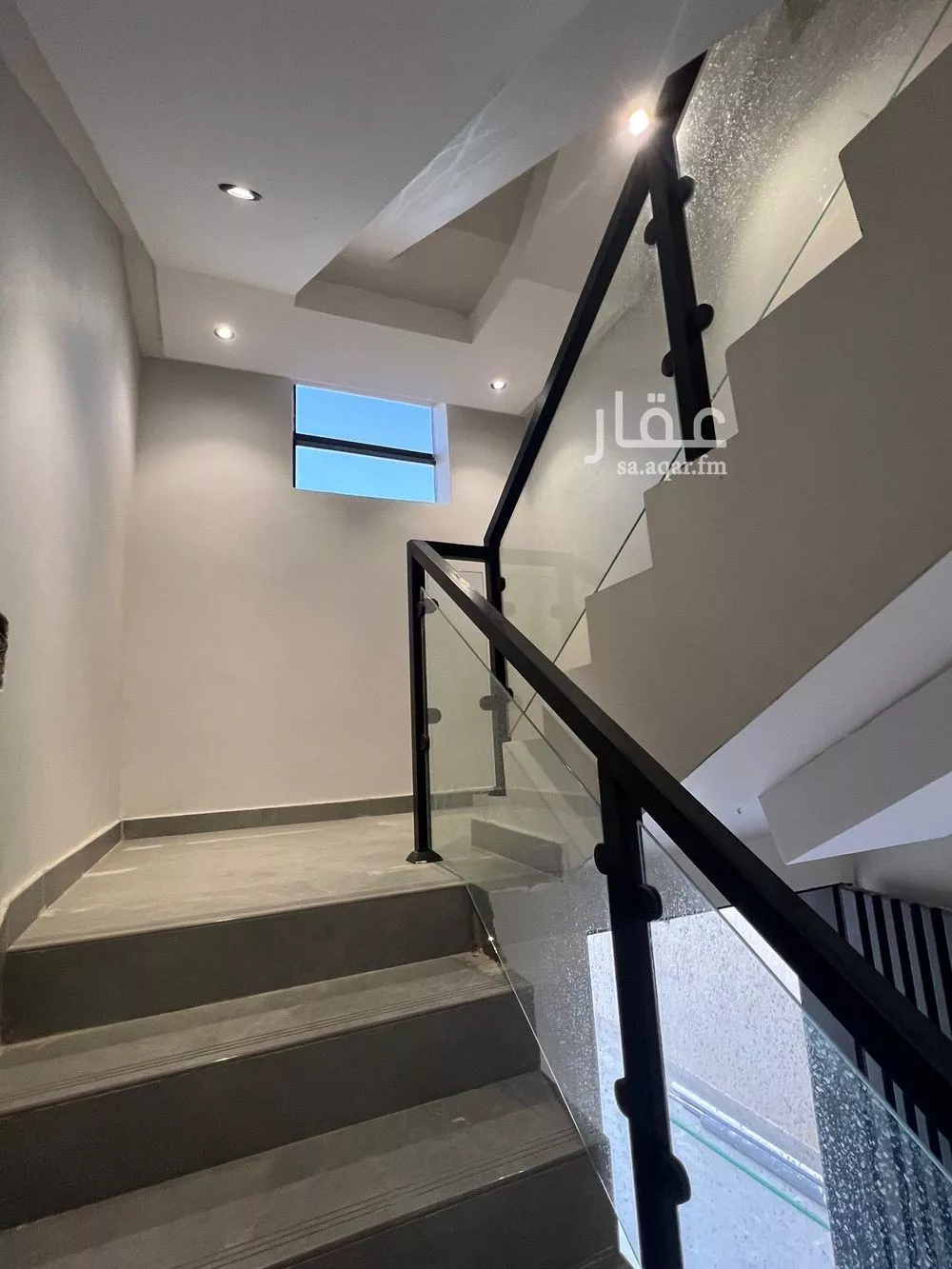 4 bedroom floor in Tuwaiq 3