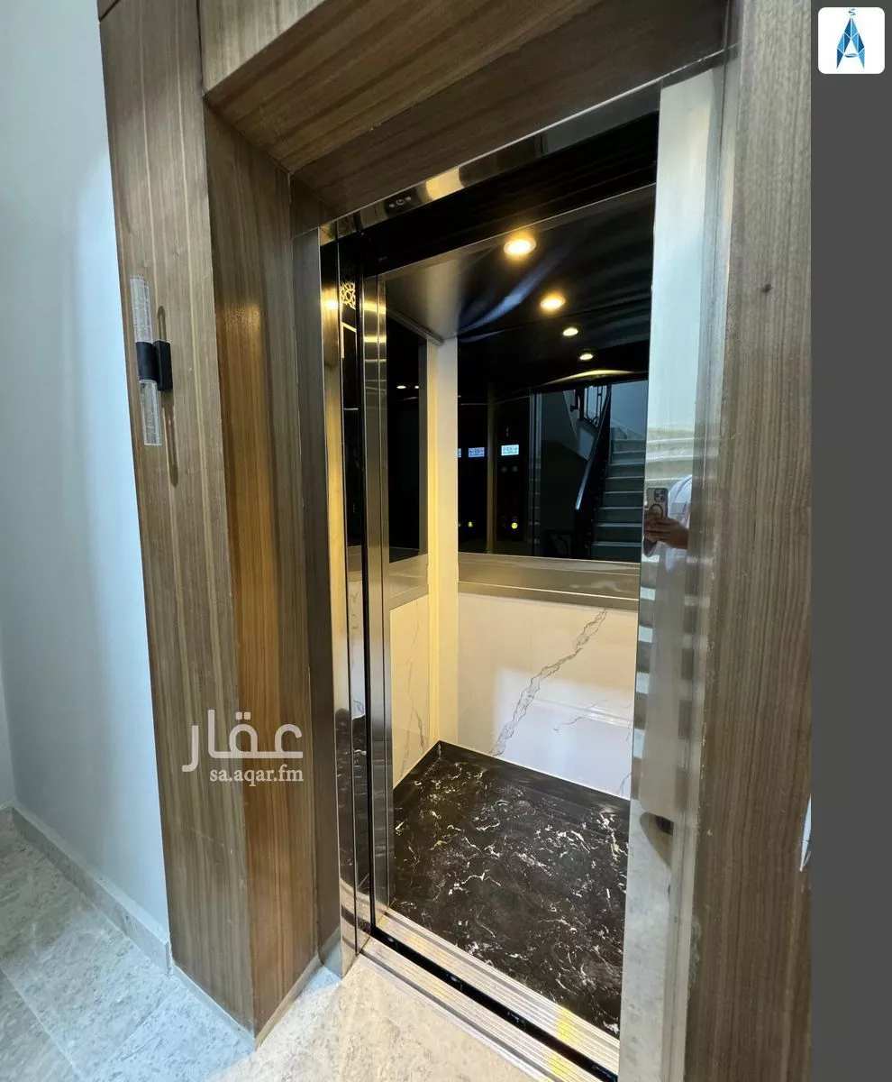 دور 1 غرف في المروج 18