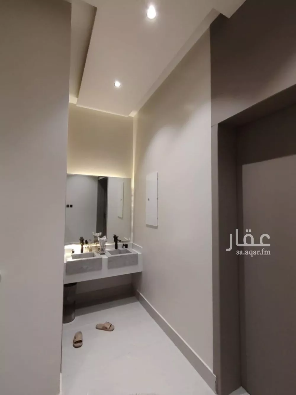 5 bedroom floor in Al Maizilah 23