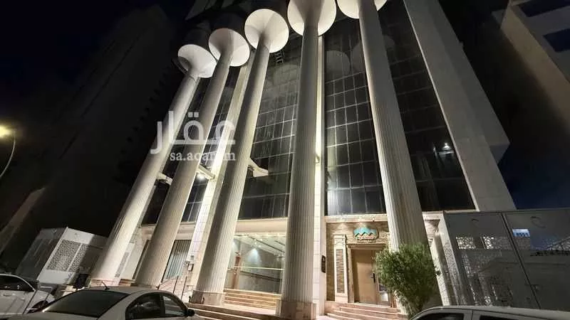 2 bedroom apartment in Al Aziziyah, Makkah 2