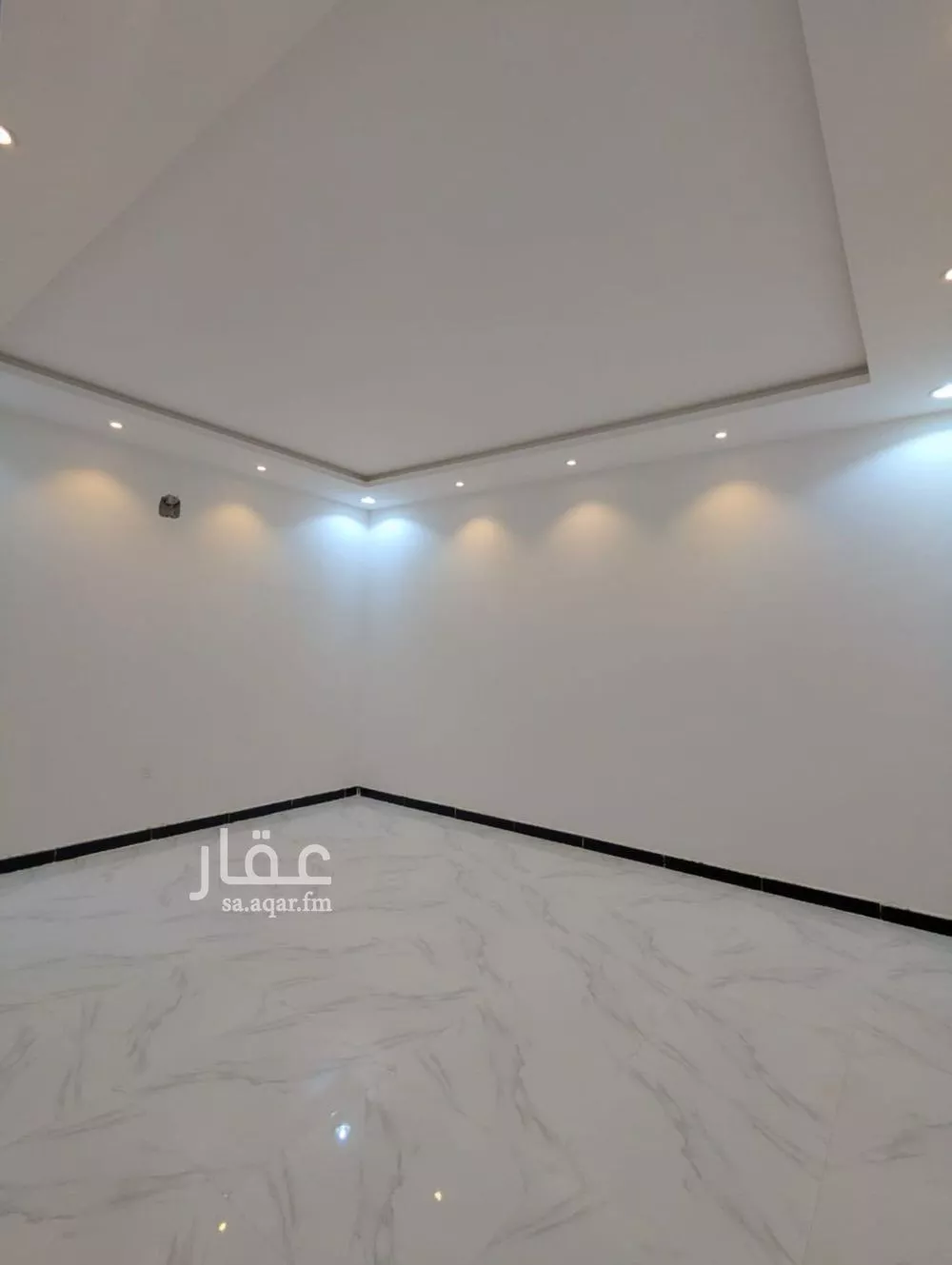 دور 4 غرف في طيبة 8