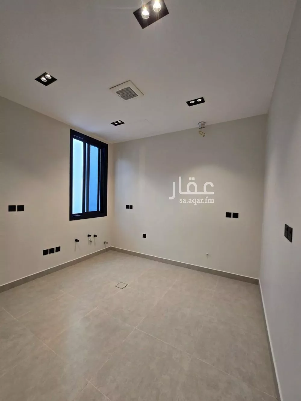 دور 3 غرف في السويدي 14