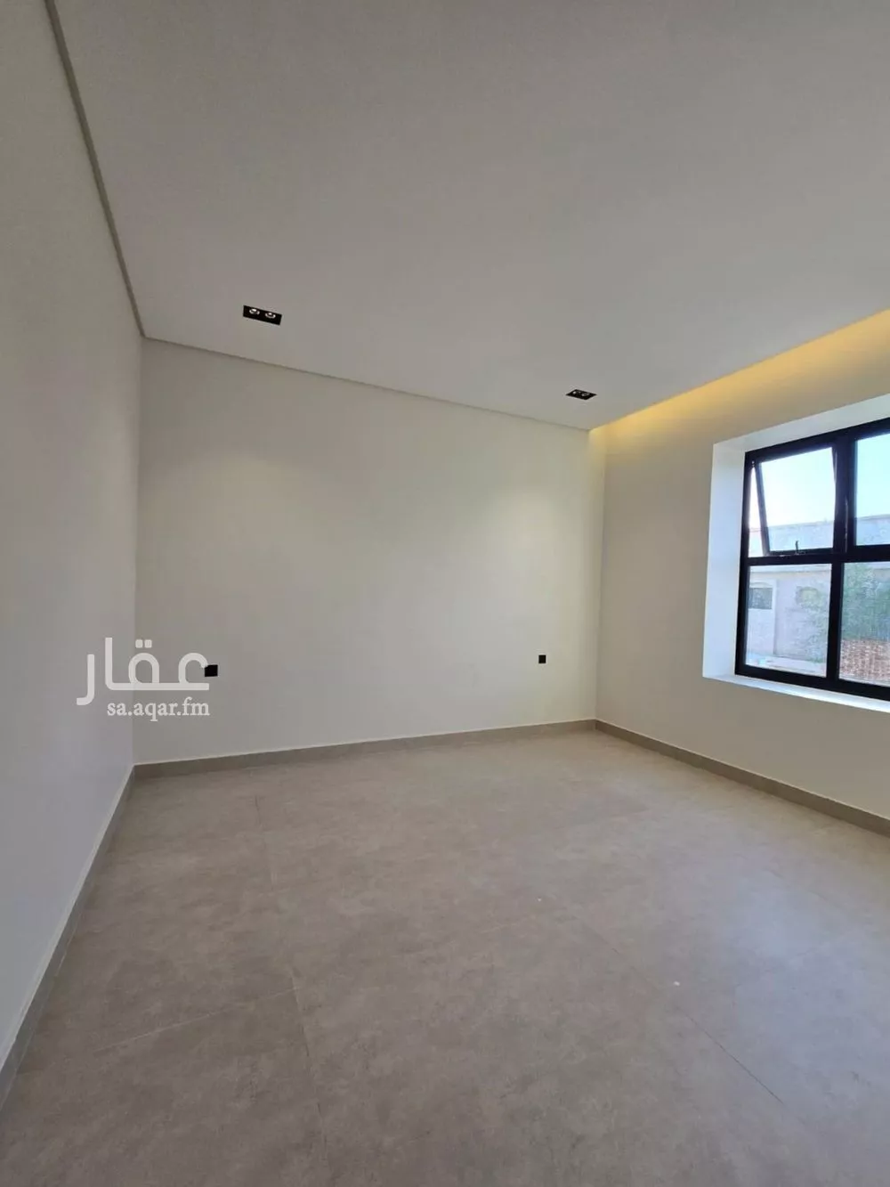 دور 3 غرف في السويدي 16