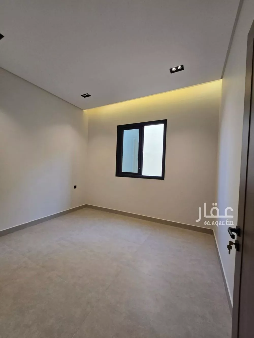 دور 3 غرف في السويدي 9