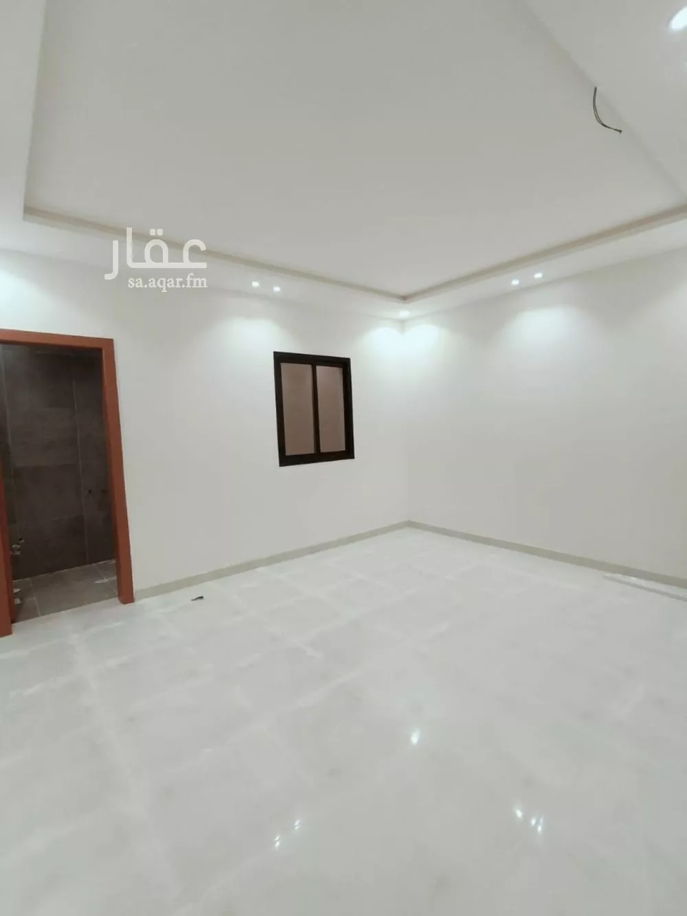 5 bedroom floor in Okaz 12