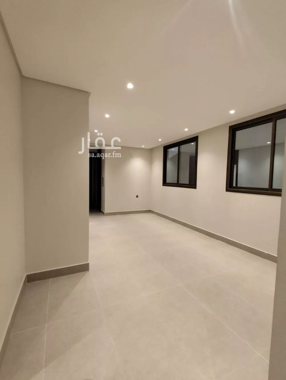 3 bedroom floor in As Suwaidi Al Gharabi 13