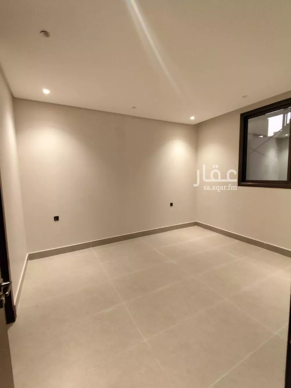 3 bedroom floor in As Suwaidi Al Gharabi 9