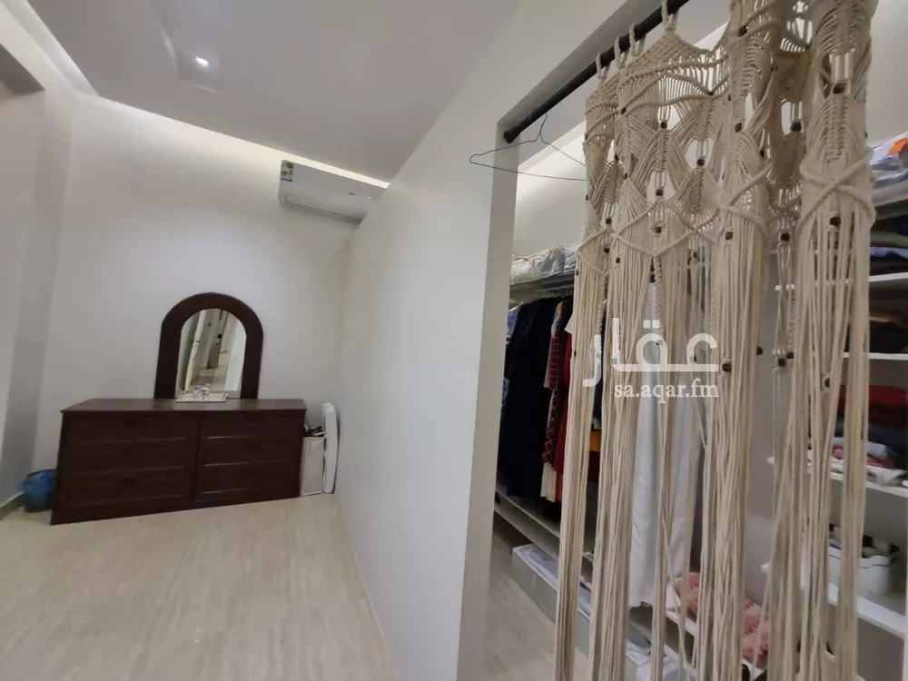 3 bedroom floor in Al Rawdah 6