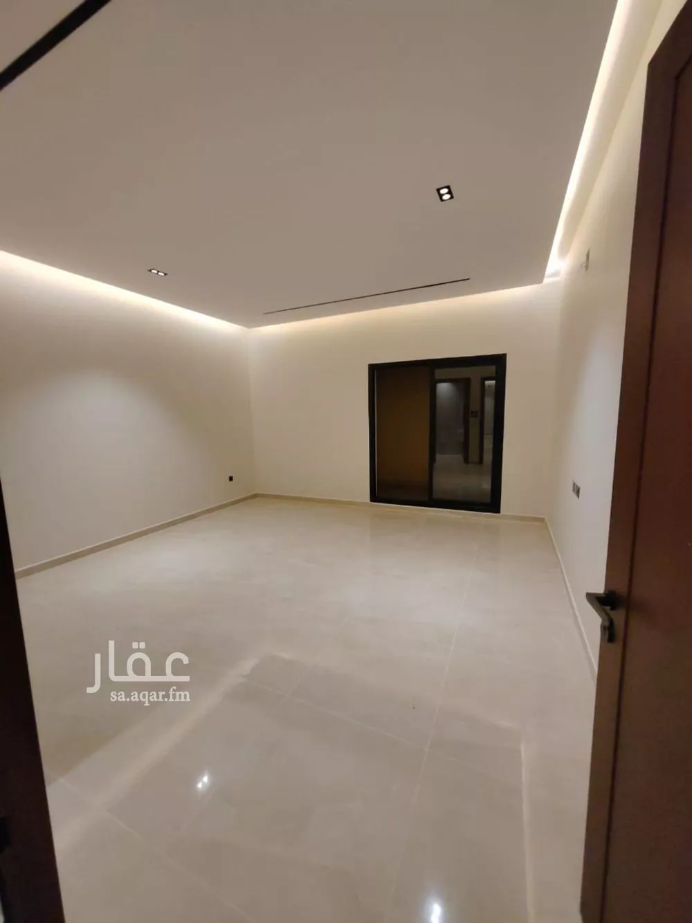 3 bedroom floor in Okaz 9