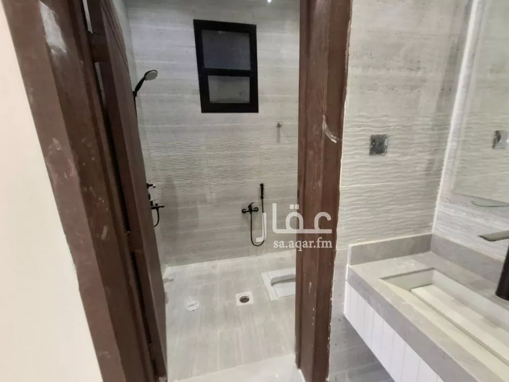 دور 5 غرف في عكاظ 11
