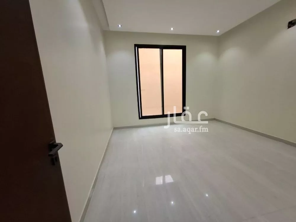 دور 5 غرف في عكاظ 6