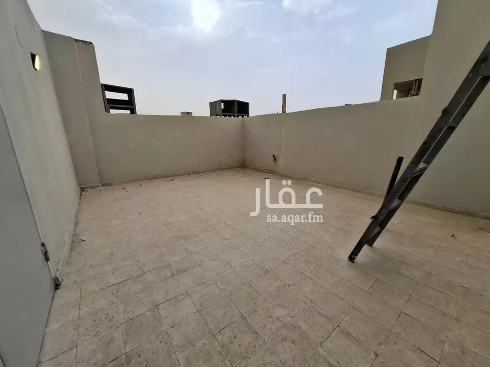 5 bedroom floor in Badr 15