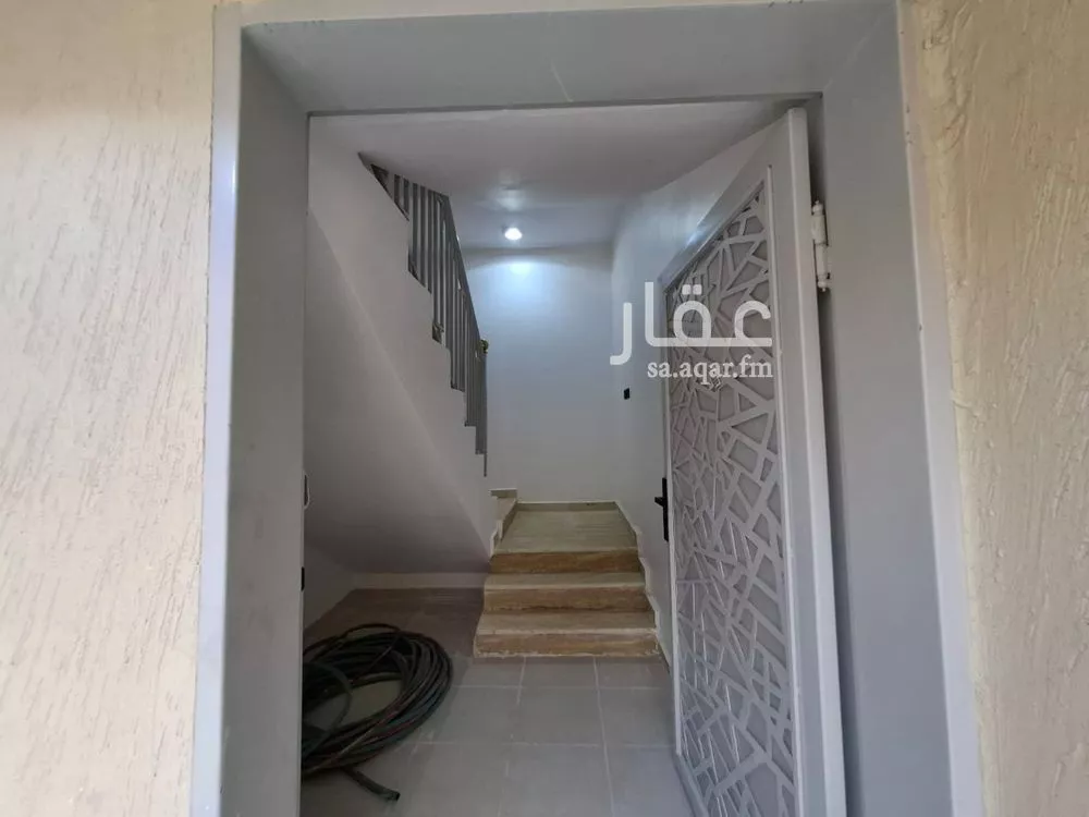 5 bedroom floor in Badr 7