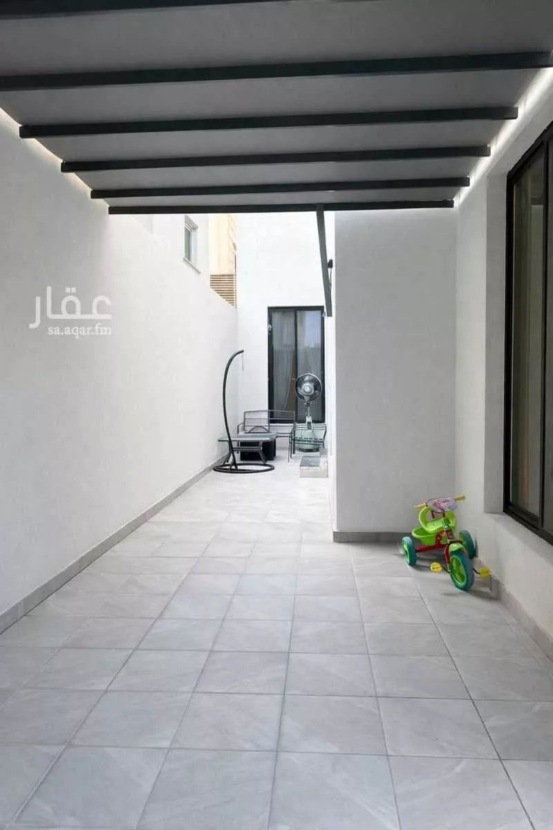 3 bedroom floor in Al Rabie 20
