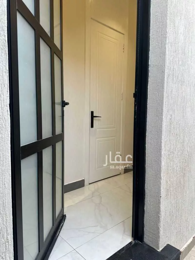 3 bedroom floor in Al Rabie 3
