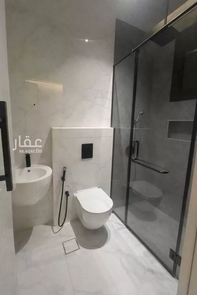 3 bedroom floor in Al Rabie 5