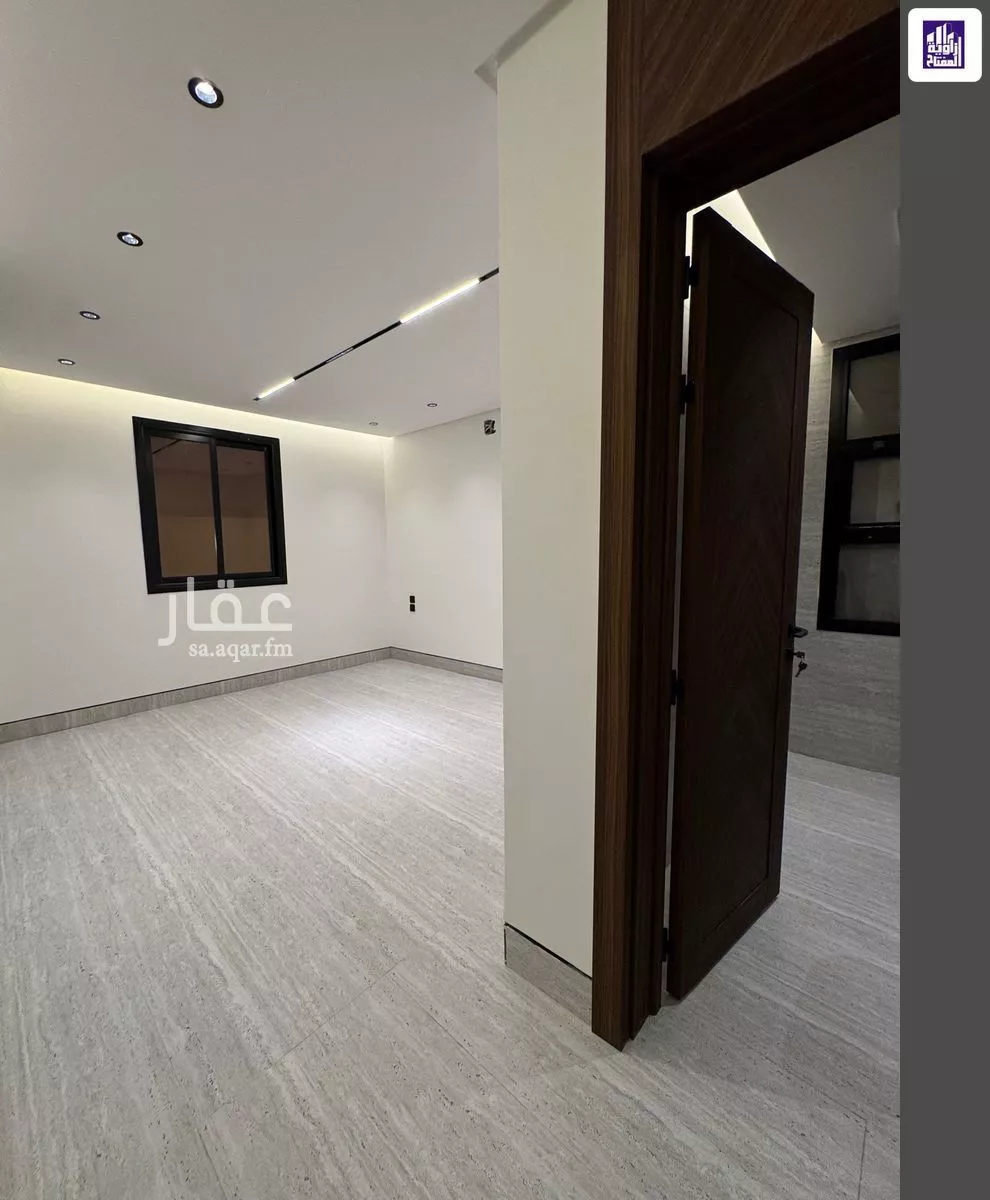 دور 4 غرف في العارض 12