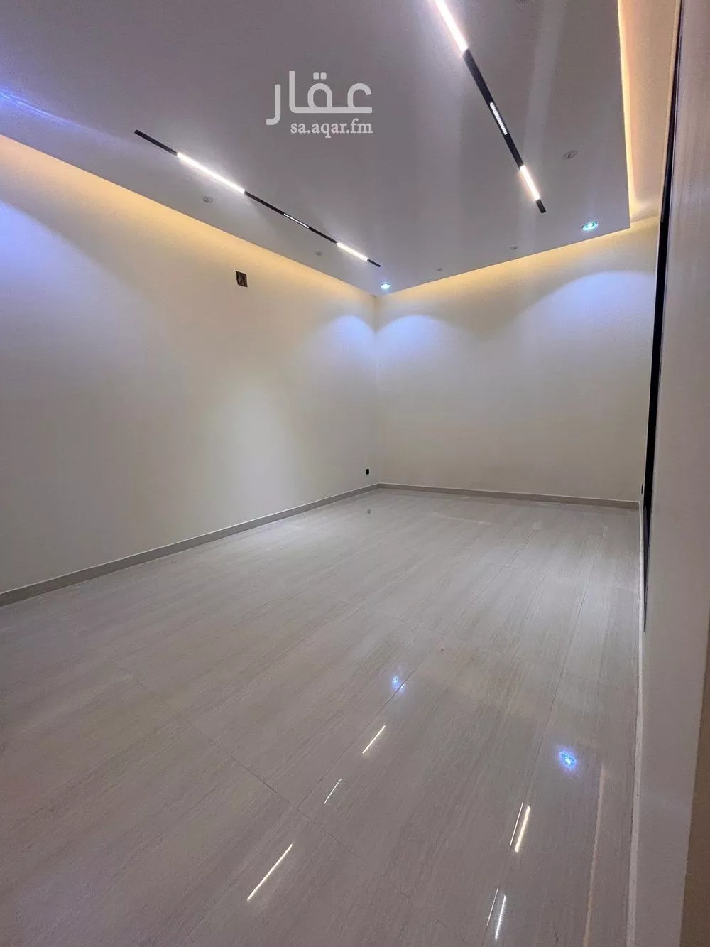 4 bedroom floor in As Saadah 8