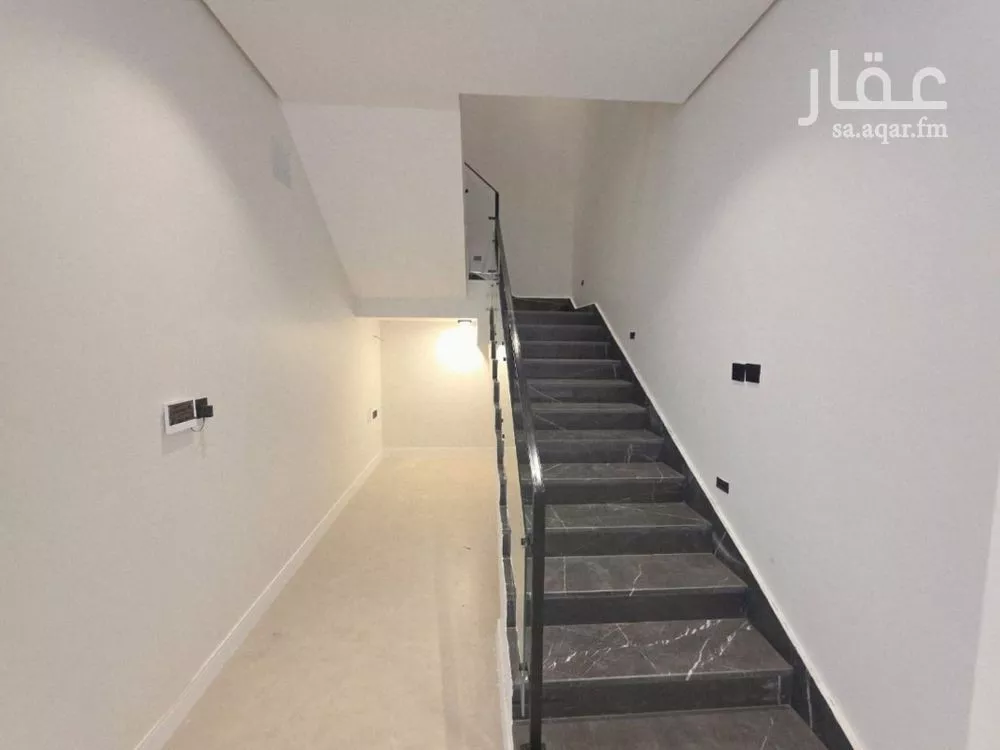 3 bedroom floor in As Suwaidi Al Gharabi 11