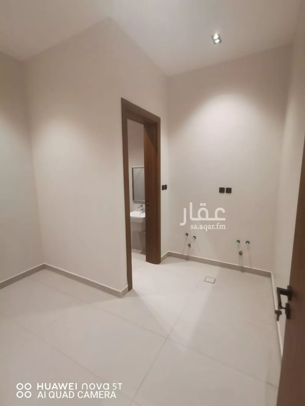 دور 4 غرف في المونسية 8