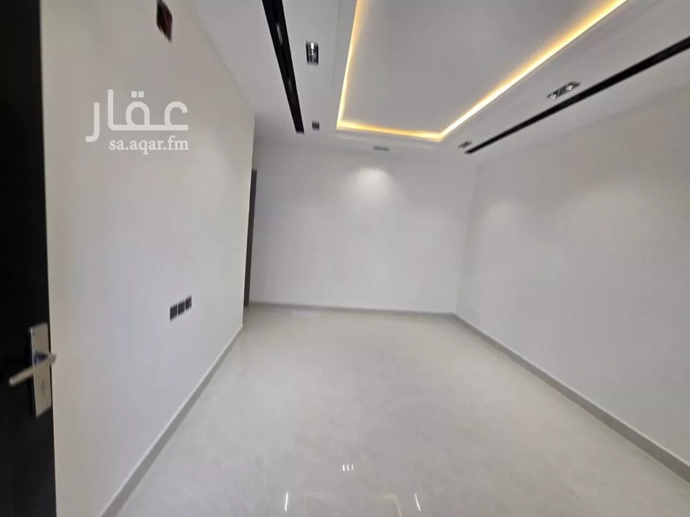 5 bedroom floor in Badr 5
