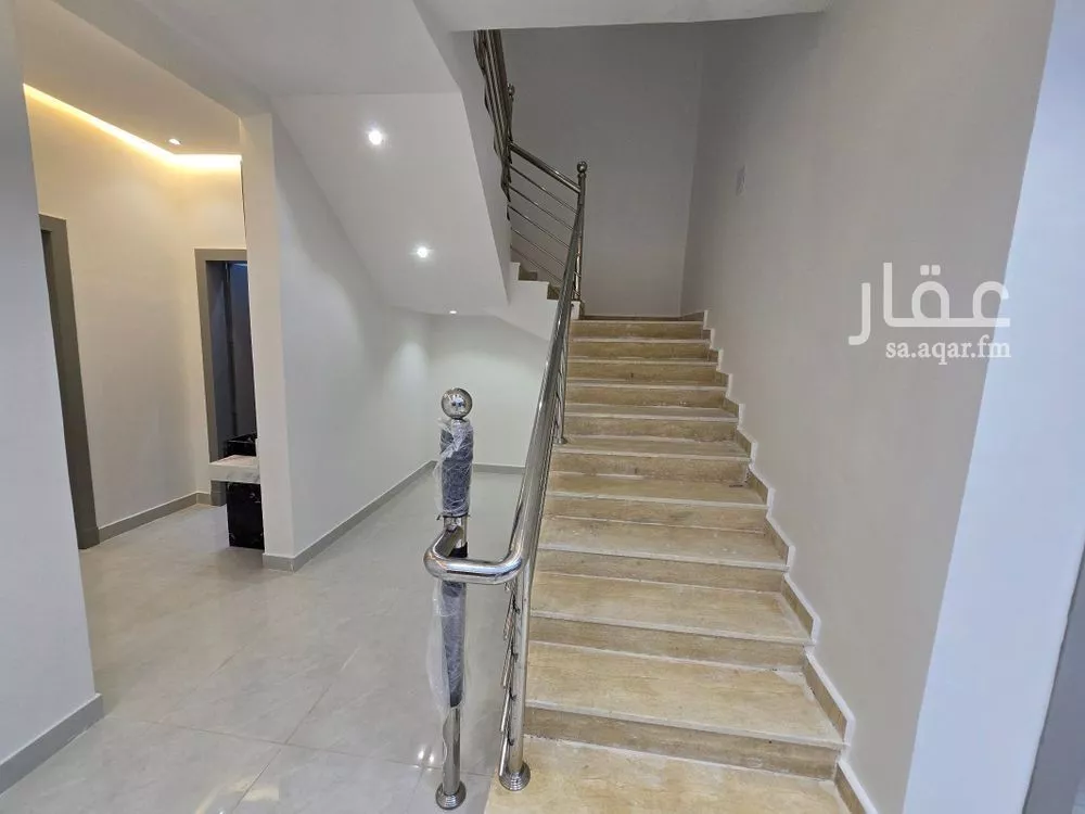 5 bedroom floor in Badr 7
