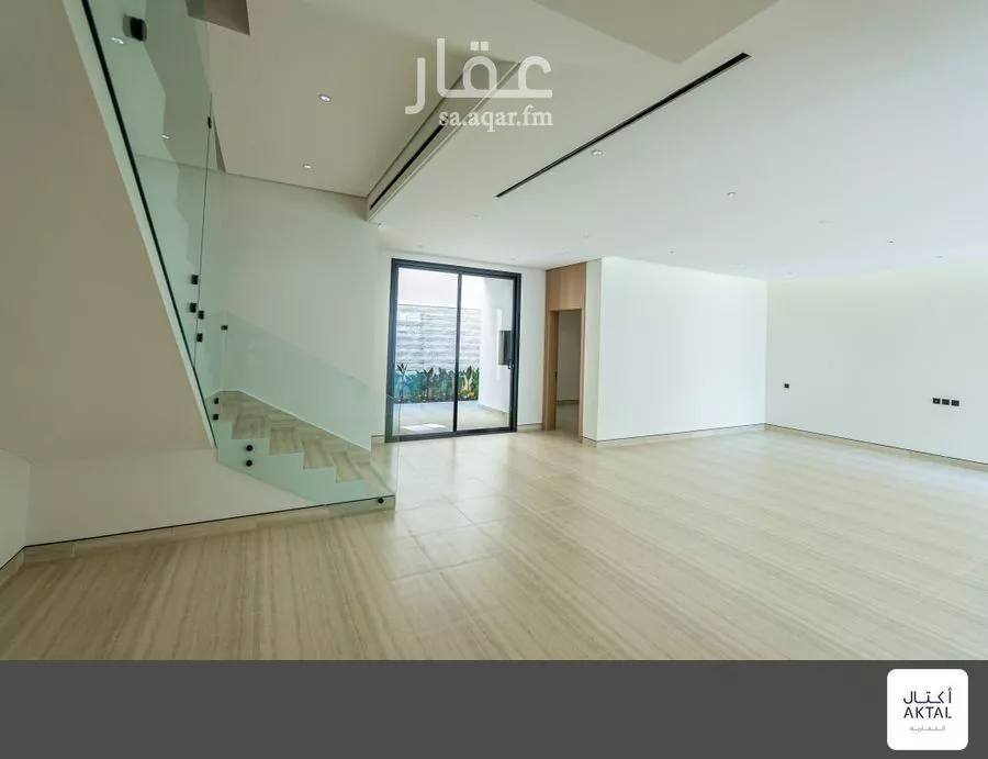 4 bedroom floor in Al Aridh 13