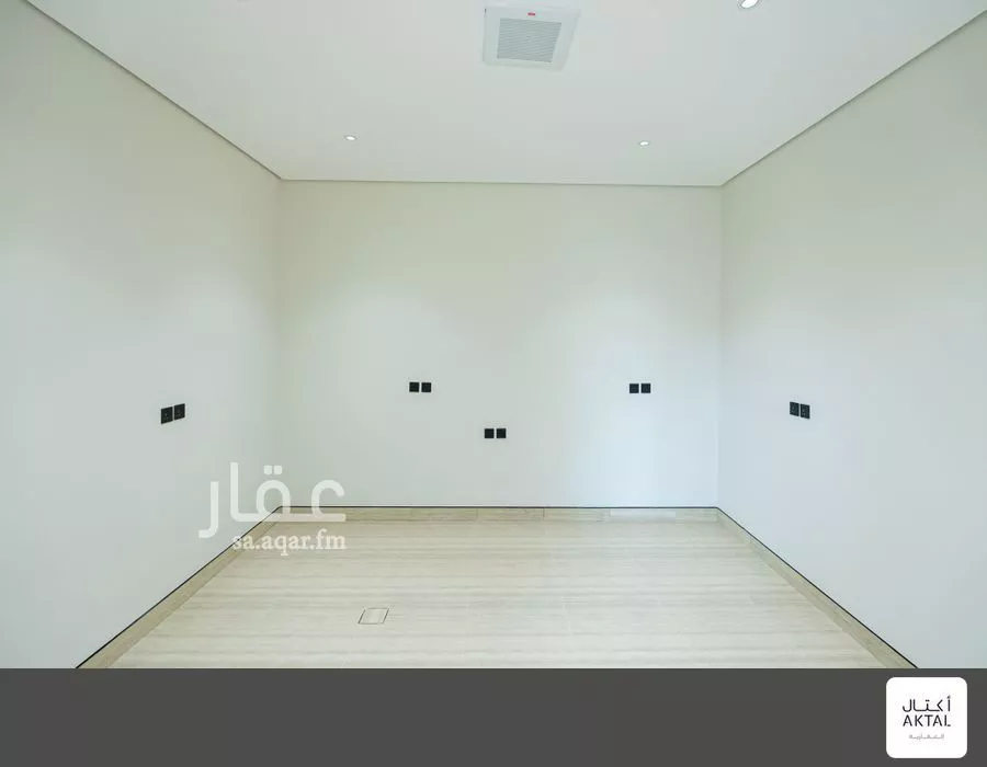 4 bedroom floor in Al Aridh 15