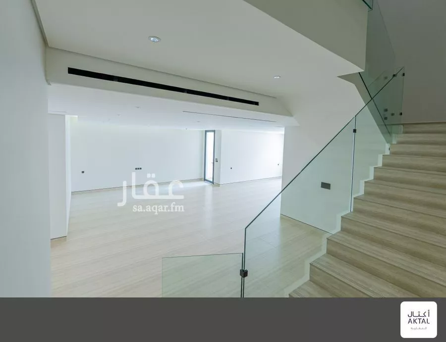 4 bedroom floor in Al Aridh 5
