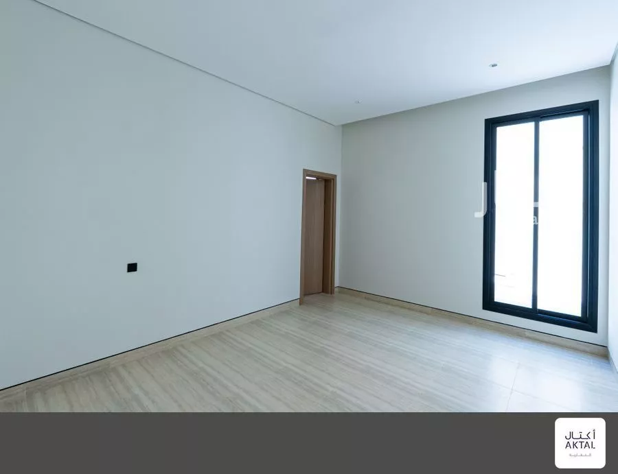 4 bedroom floor in Al Aridh 7