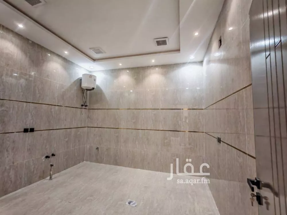 دور 5 غرف في طيبة 11